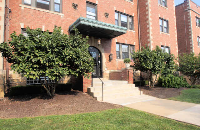 769 Shady Drive East photos photos