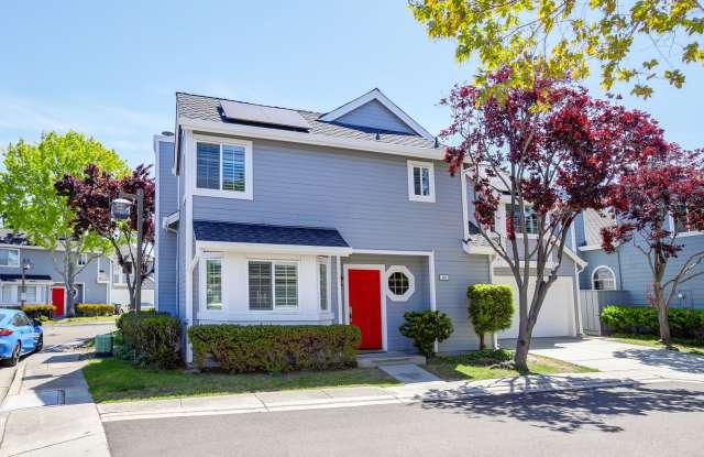 3BR/2.5BA Dog-Friendly Foster City Home with AC, Solar, Pool & 2-Car Garage | YouTube Tour Gallery 3