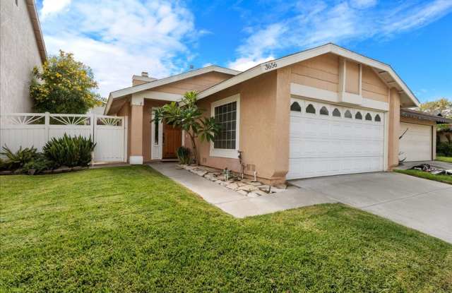 Bright Single Story Home with Open Layout and Private Yard photos photos