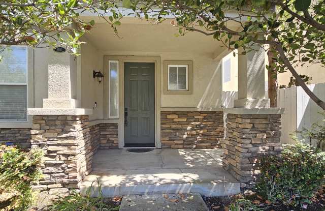 1192 Hickory Drive Gallery 3