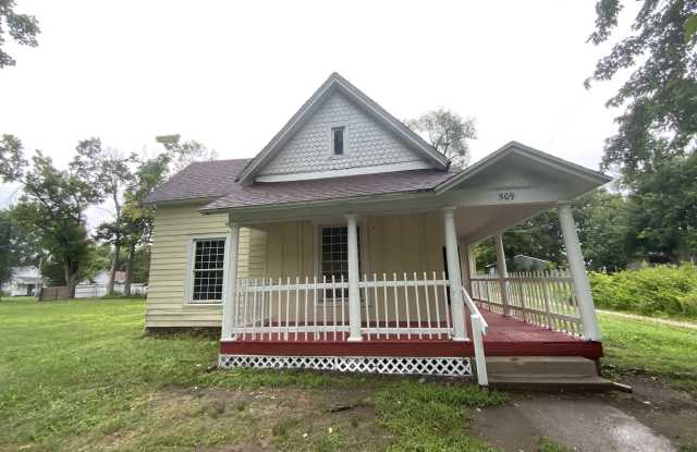 509 Ann St - 509 Ann Street, Danville, IL 61832