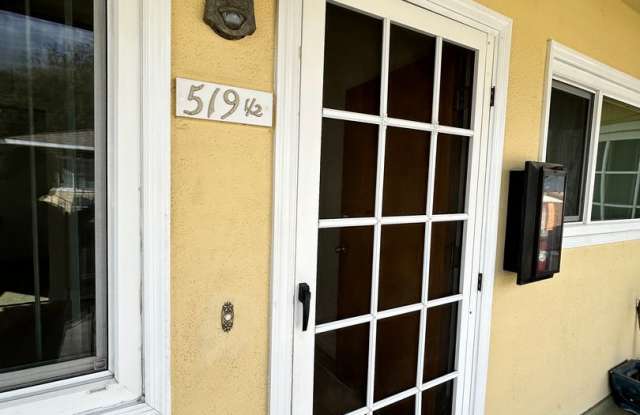 Beautilful 1-bedroom Upstairs Apartment in Pomona photos photos