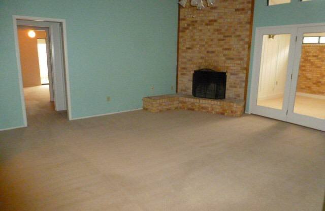 3189 Chimney Circle Gallery 4