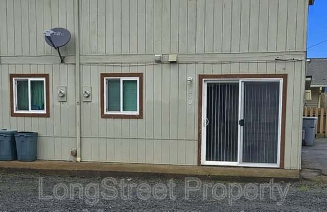 2307 Newton St photos photos