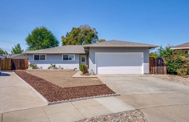 Beautiful Birdland Home on Quiet Cul-de-Sac with Newer Upgrades and Top Schools photos photos