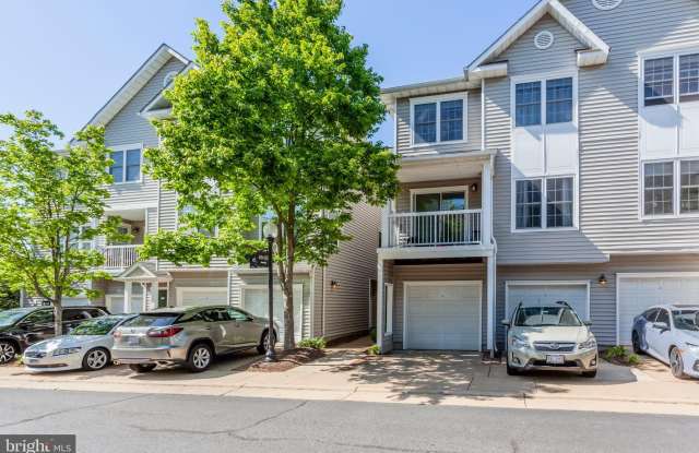4522 SUPERIOR SQUARE - 4522 Superior Square, Fair Lakes, VA 22033