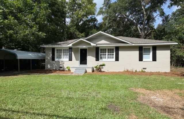 2135 Avalon Rd photos photos