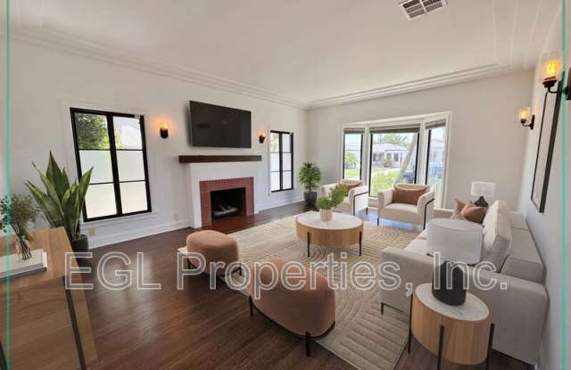 3927 Degnan Blvd. photos photos