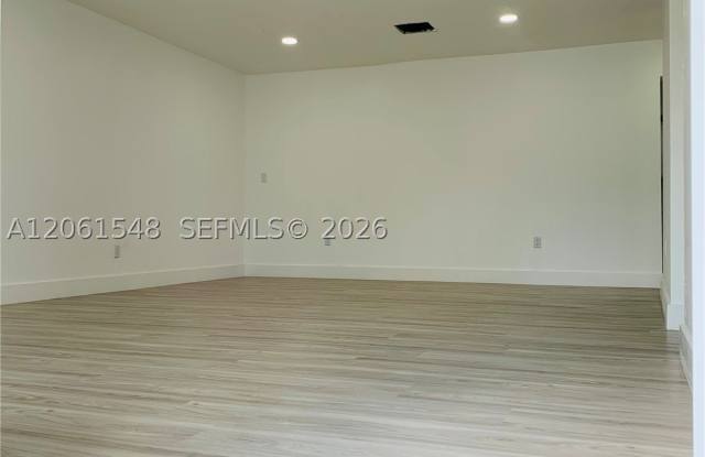 5441 NW 174th Dr Gallery 4