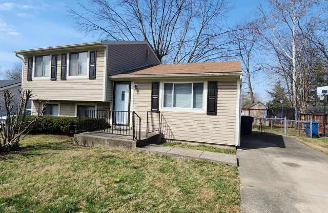 11607 Eastport Dr - 11607 Eastport Drive, Oldham County, KY 40241