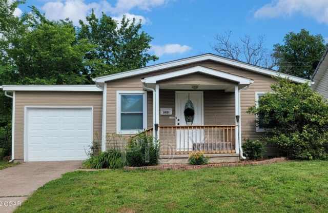 3021 S Wall photos photos