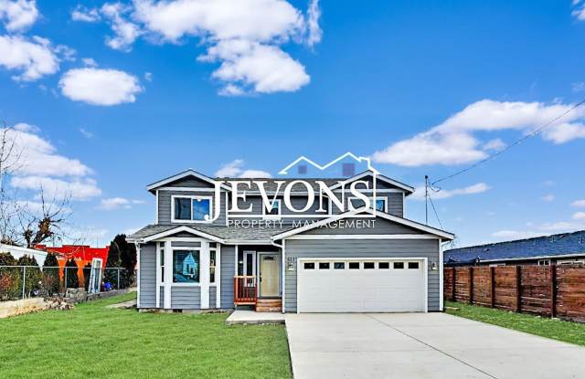 Enchanting 2020-built single-family home in Yakima photos photos Enchanting 2020-built single-family home in Yakima photos photos