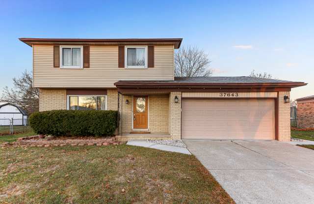 37643 Douglas Ct - 37643 Douglas Court, Sterling Heights, MI 48310