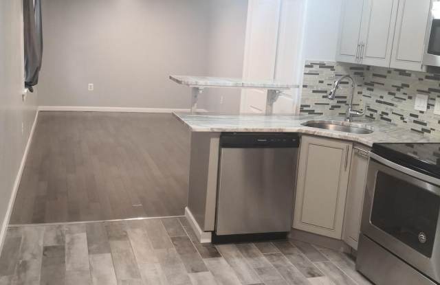 600 N 11TH Street unit: #1 photos photos