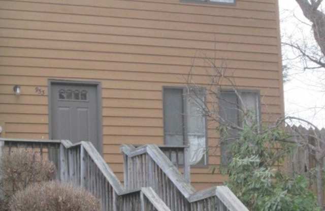 3 Bedroom 2.5 Half Bath Townhouse photos photos