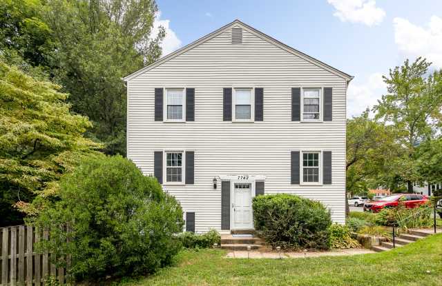 7742 Brandeis Way - 7742 Brandeis Way, Newington, VA 22153