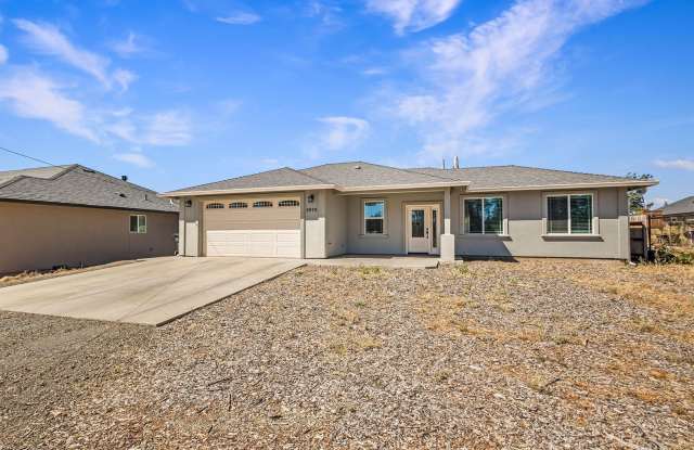 Large 2 Bed, 2 Bath in Paradise. Available Mid December! - 5979 Kibler Road, Paradise, CA 95969 Large 2 Bed, 2 Bath in Paradise. Available Mid December! - 5979 Kibler Road, Paradise, CA 95969