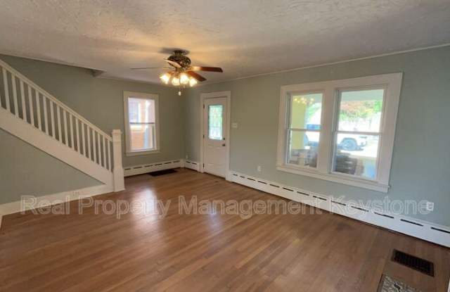 1428 Bellaire Place Gallery 1