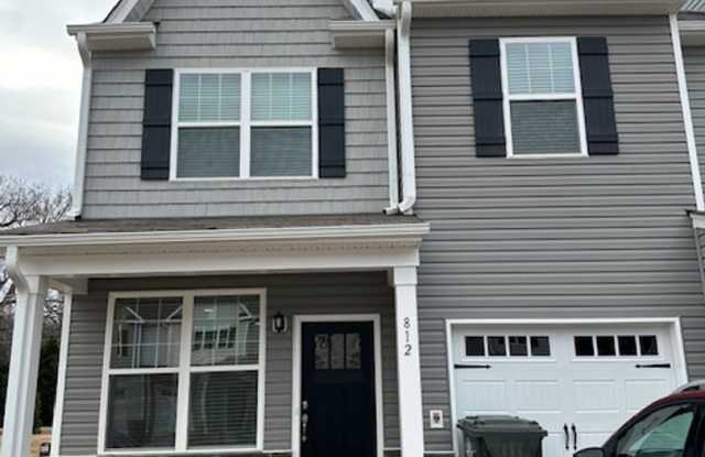 Mebane / Townhouse - 812 Pryor Street, Orange County, NC 27302