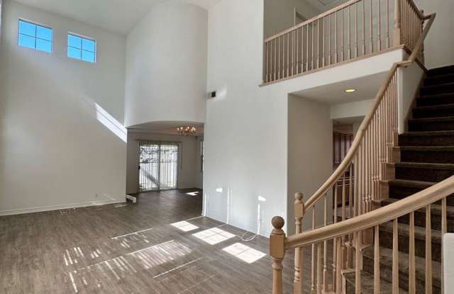 623 N. NICHOLSON Gallery 2