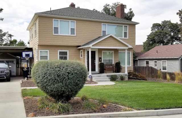 2362 Lakeview Drive Gallery 2