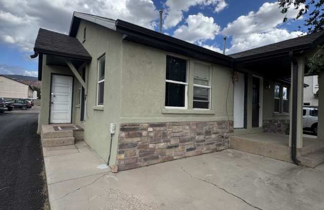 One bedroom Duplex Home near University Gallery 3