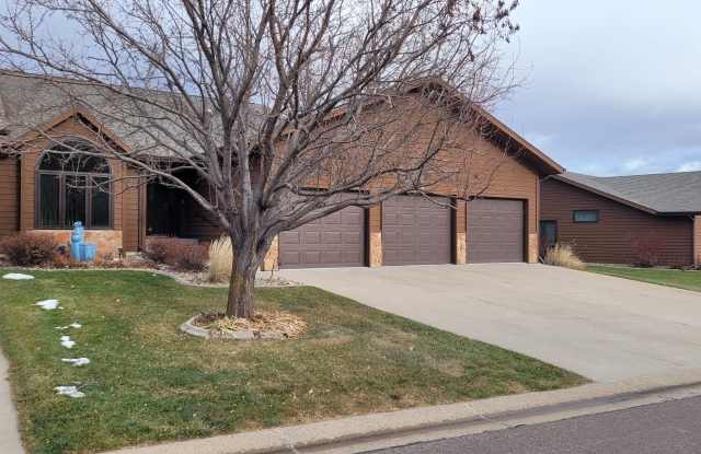 1200 Duffer Dr - 1200 Duffer Drive, Pennington County, SD 57702