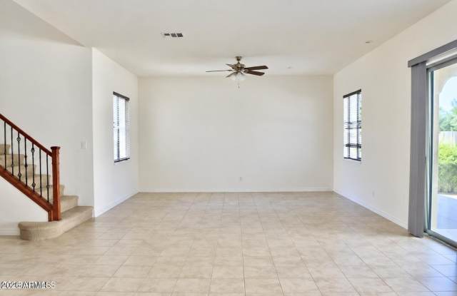 2834 E ALOE Place Gallery 3