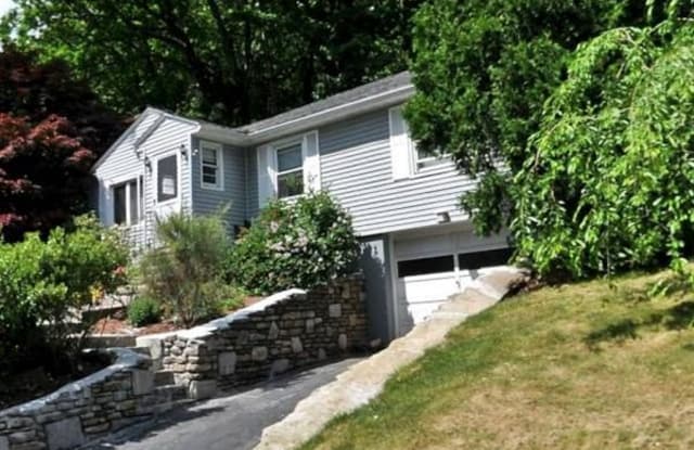 549 Chandler Street - 549 Chandler Street, Worcester, MA 01602