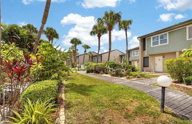1028 APOLLO BEACH Boulevard Gallery 2