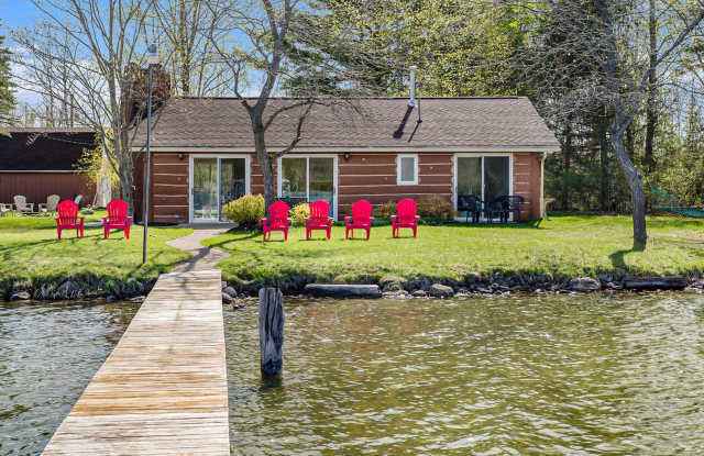 Fully Furnished Lakefront Home on Intermediate Lake – Available October 1, 2026 through May 27, 2027 photos photos Fully Furnished Lakefront Home on Intermediate Lake – Available October 1, 2026 through May 27, 2027 photos photos
