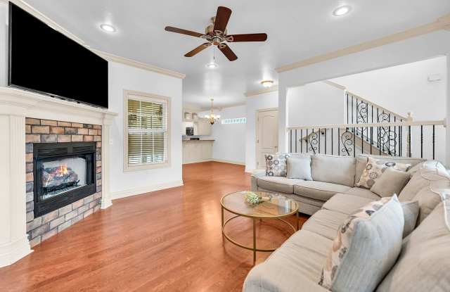 ***536 Tennyson Lane*** Gallery 3