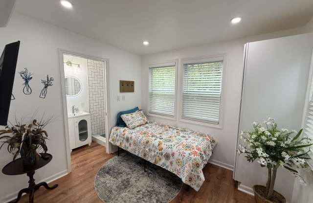 7812 Eastern Avenue photos photos