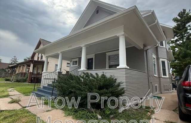 2125 South Street photos photos