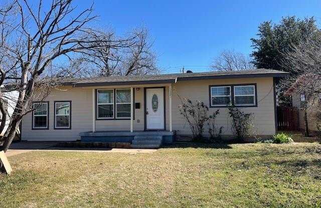 1321 S Crockett Drive photos photos