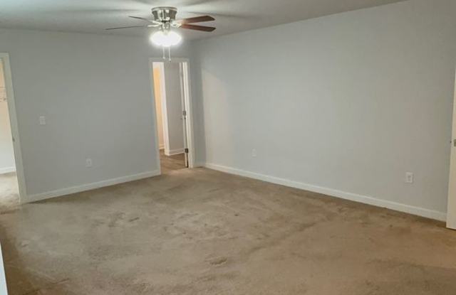 4 Bed 2.5 Bath Home Gallery 4