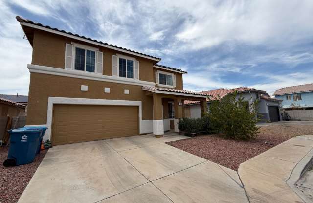 **COMING SOON** Spacious 3 Bedroom Home with Huge Loft, Solar & No HOA photos photos