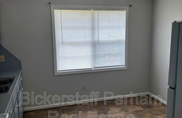 6270 Stoneway Drive Gallery 4