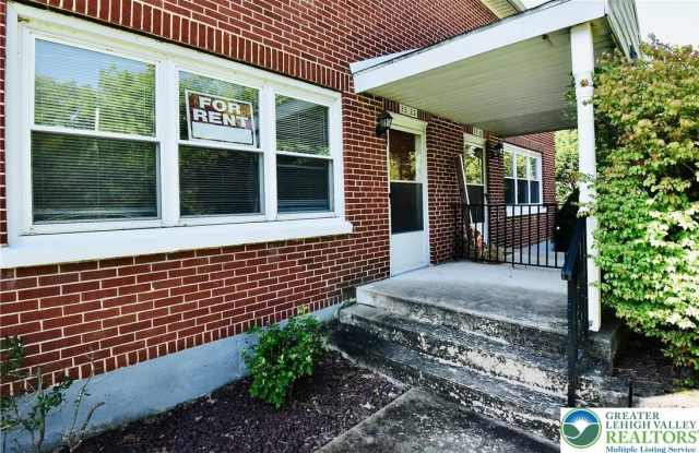 3523 Mountain View Drive Gallery 3