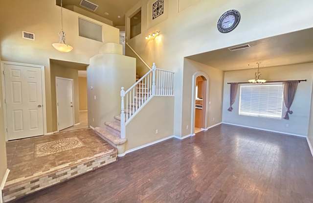 Cozy Home in Gated Community with 3-Bedrooms! Gallery 3