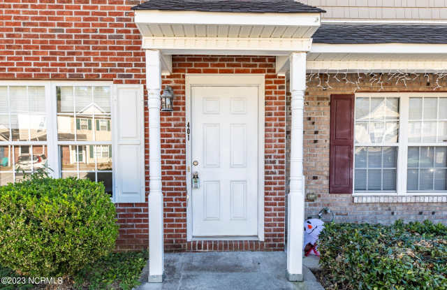 401 Springwood Drive Gallery 3