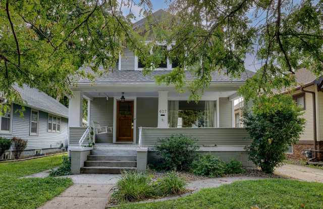 Updated 2-Story with Finished Basement  Fenced Yard!! - 627 North 42nd Street, Omaha, NE 68131
