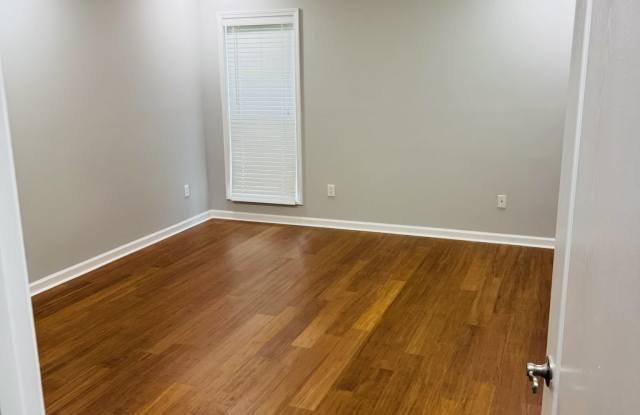 560 Old Humboldt Road - 560 Old Humboldt Road, Jackson, TN 38305