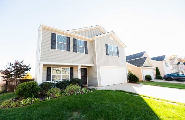 Beautifully 4-bedroom, 2.5-bathroom spacious 2-story home in the Reedy Fork Ranch in Greensboro photos photos