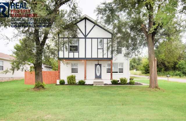 Wonderful 3 bd home in LaVergne! Huge fenced yard and Detached Garage/Storage! photos photos