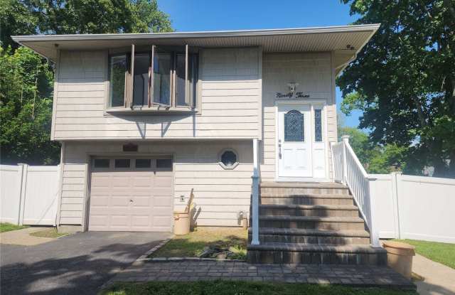 93 W 2nd Street - 93 West 2nd Street, Ronkonkoma, NY 11779