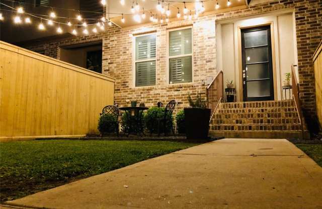 115 E 2nd Street - 115 East 2nd Street, Houston, TX 77007