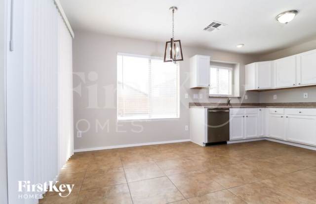 12909 West Monte Vista Road Gallery 4