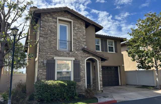 2101 Canyon Circle - 2101 Canyon Circle, Costa Mesa, CA 92627