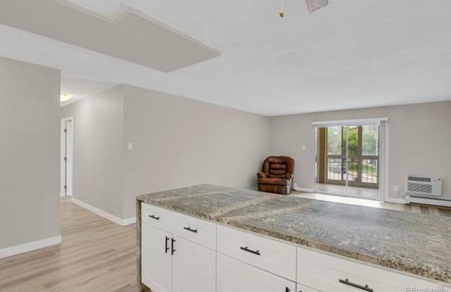 13618 E Bethany Pl Gallery 4